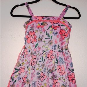 A casual/formal bright dress